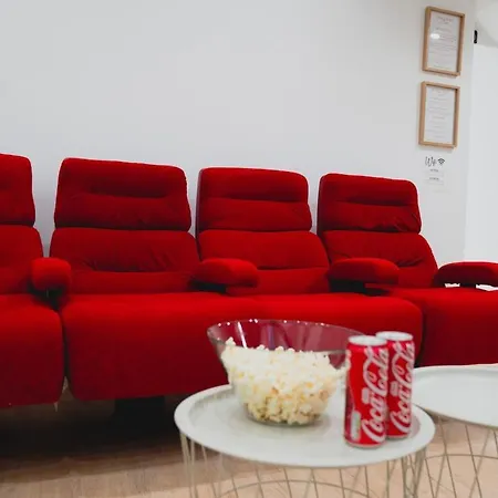 Cinema Lune Apartament *