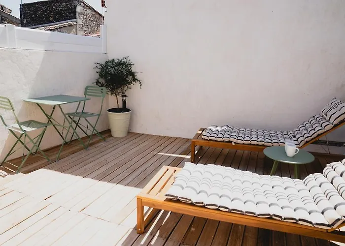 Cinema Lune Apartment Montfrin