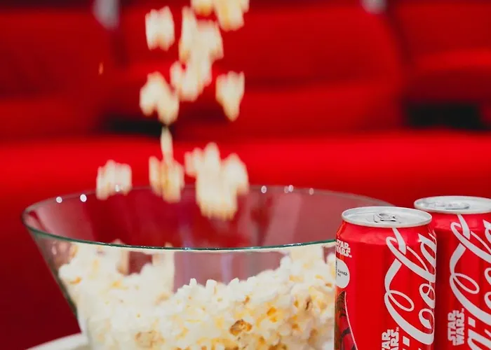 Cinema Lune Apartment *