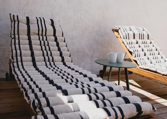 Cinema Lune Apartment *
